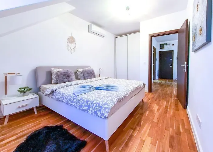 D Lägenhet Bukarest